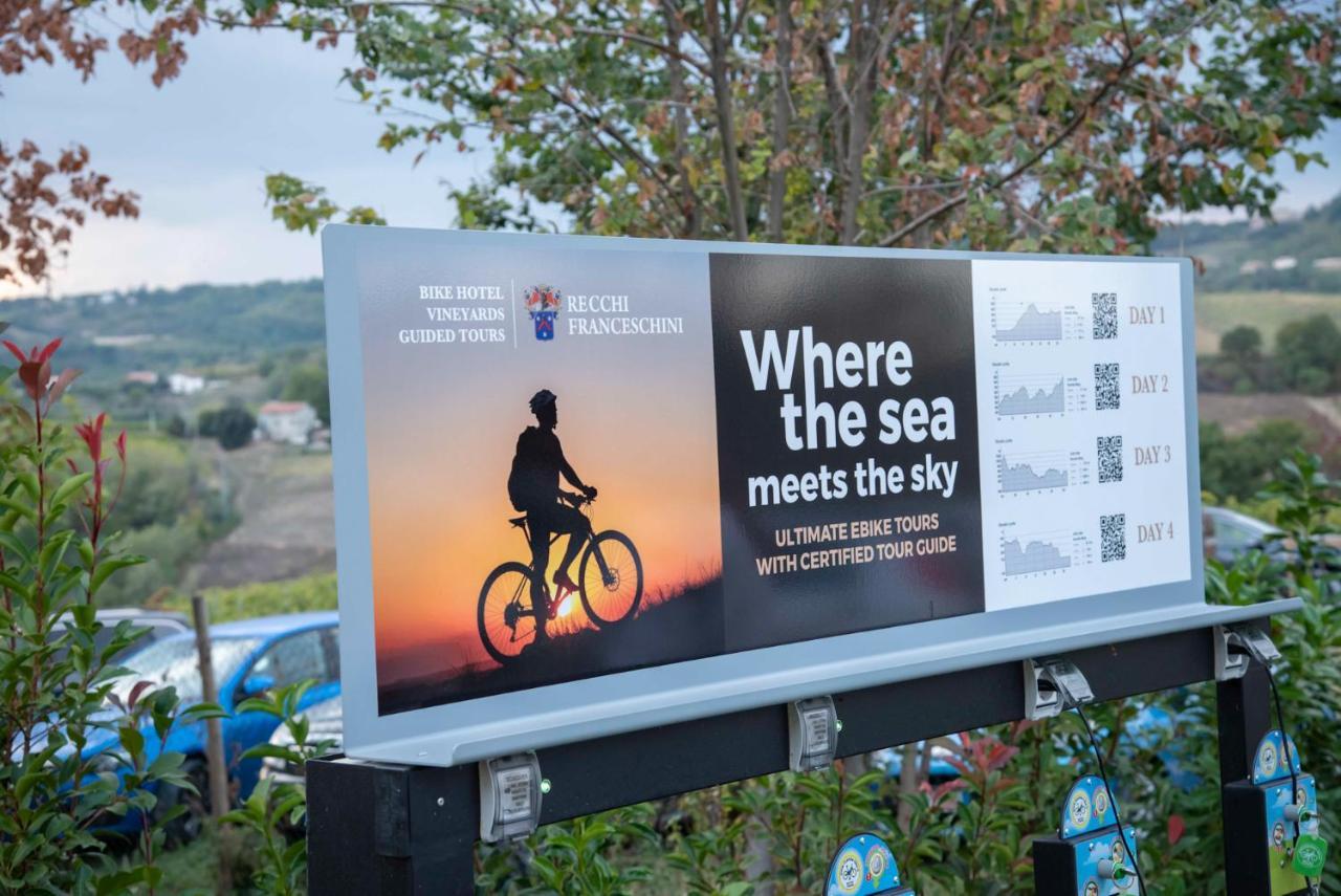 Recchi Franceschini Bike Hotel Last - Minute - Availability Montalto delle Marche Exterior photo